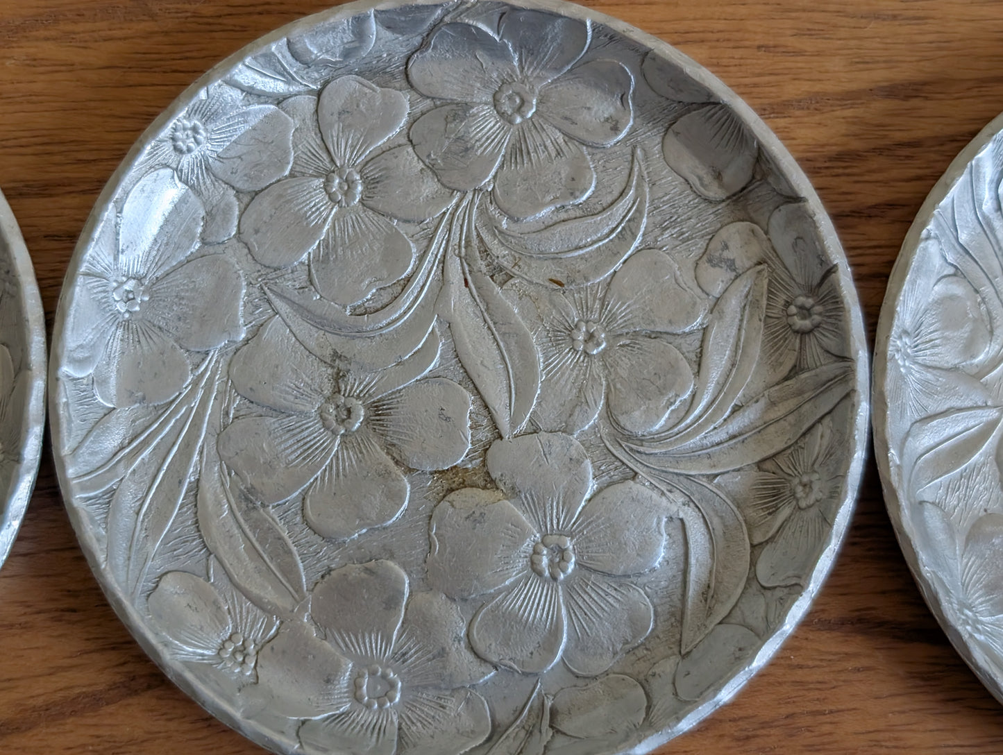 Set of 6 Everlast Forged Aluminum Dogwood Coasters