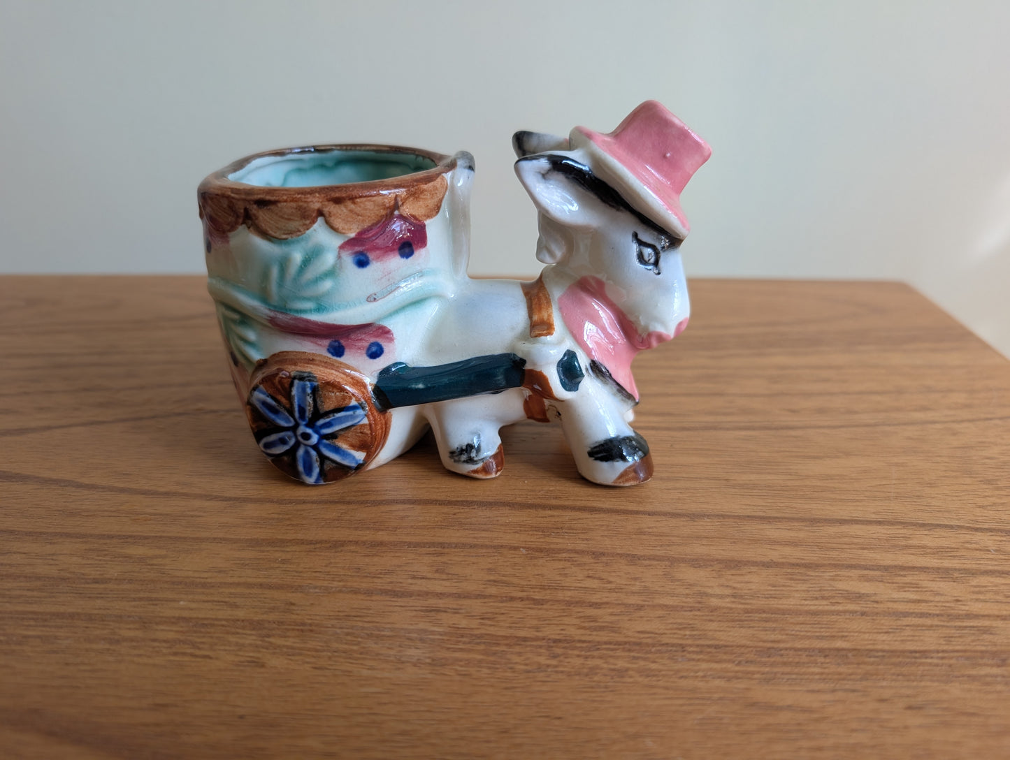 Set of 3 Planters with Donkey and Cart Motif