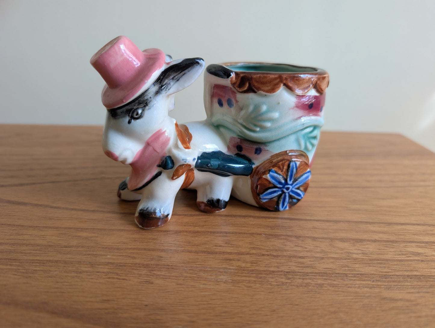 Set of 3 Planters with Donkey and Cart Motif