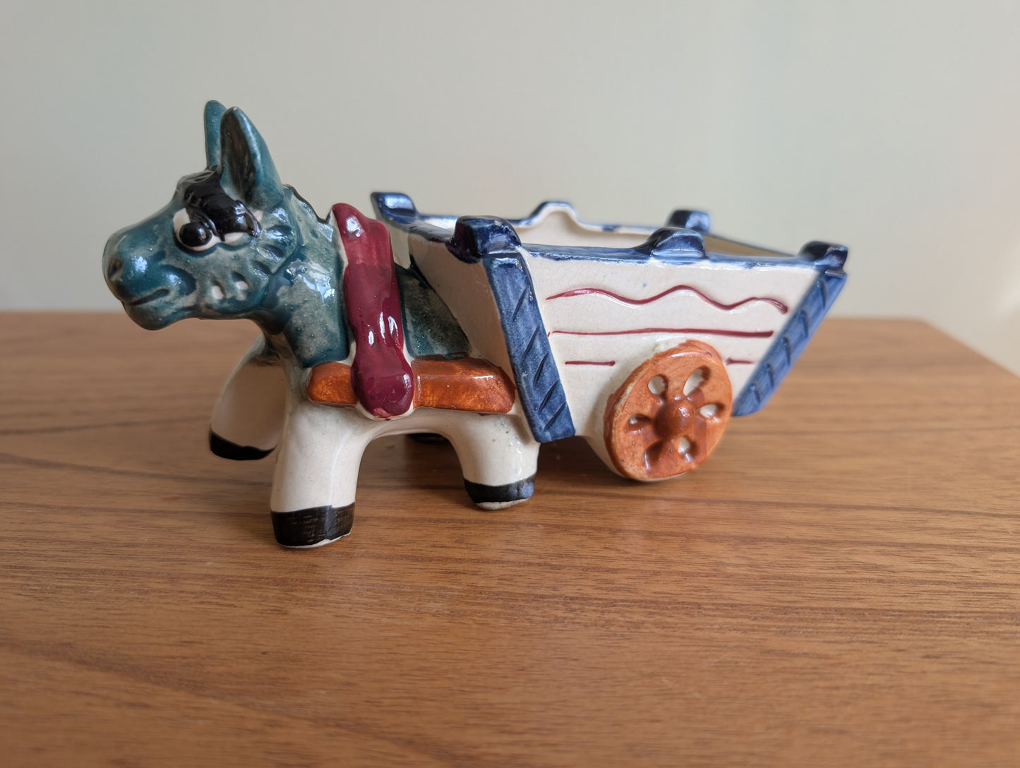 Set of 3 Planters with Donkey and Cart Motif