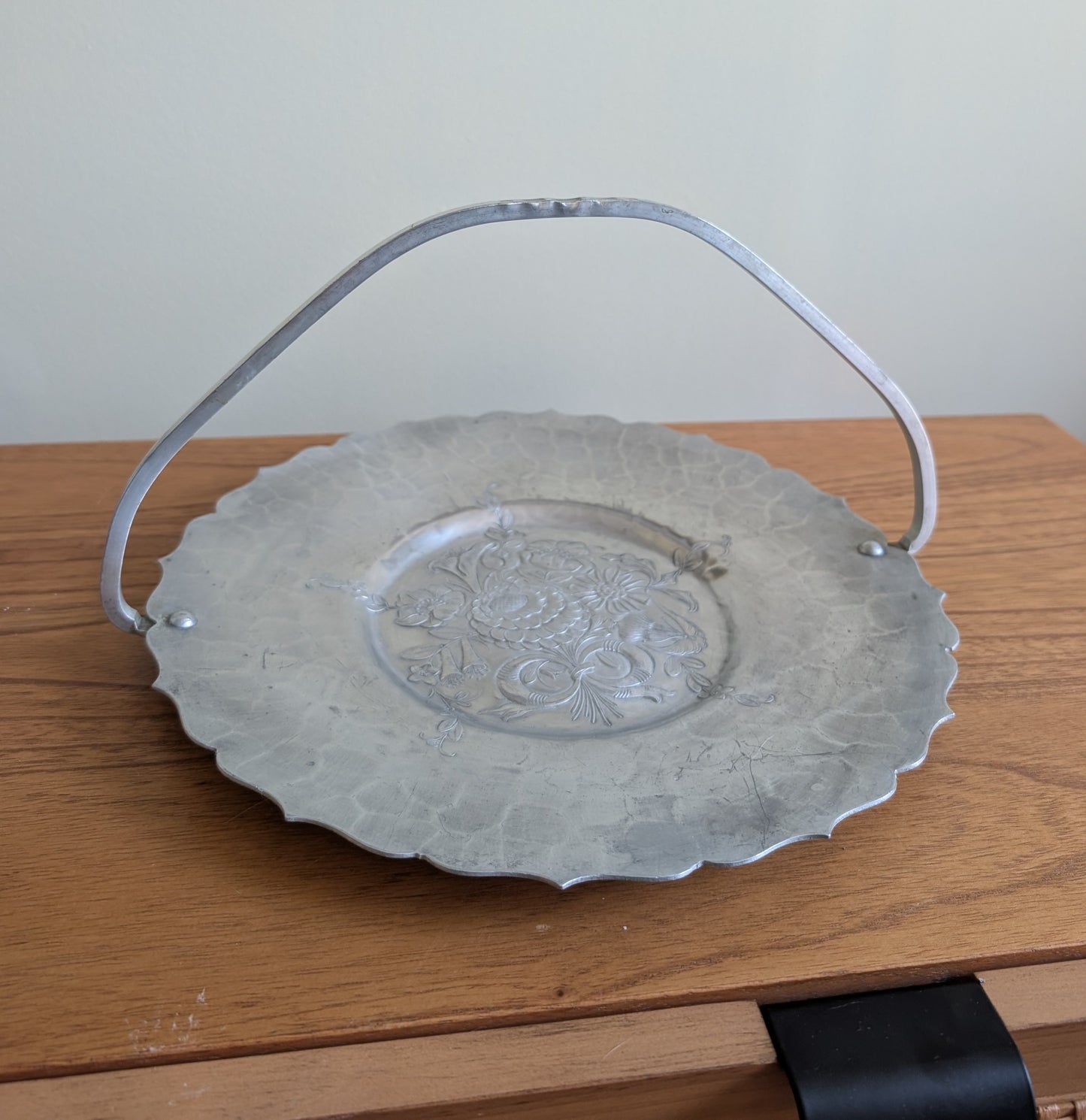 Hand Forged Hammered Aluminum Decorative Tray with Handle