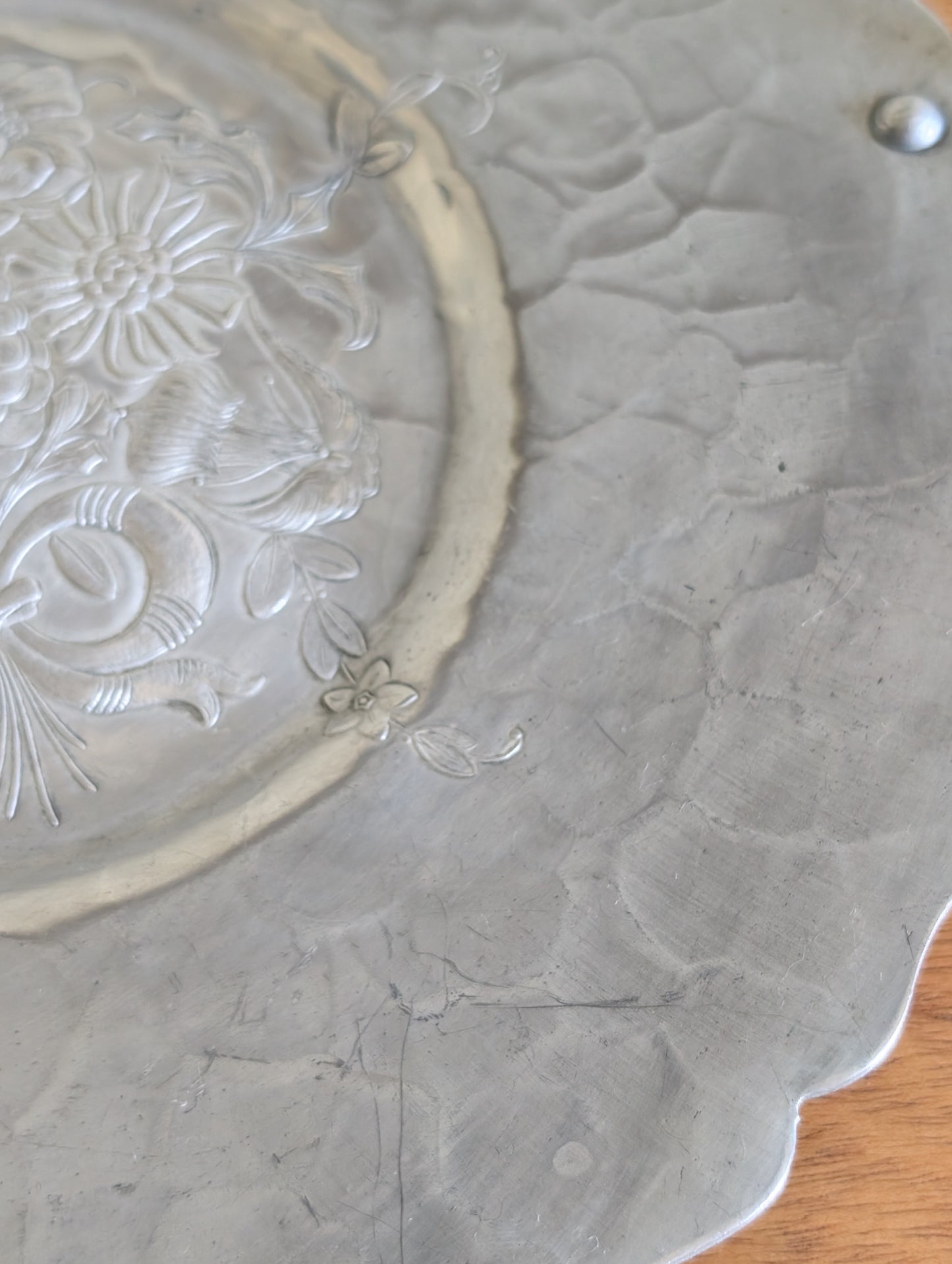 Hand Forged Hammered Aluminum Decorative Tray with Handle