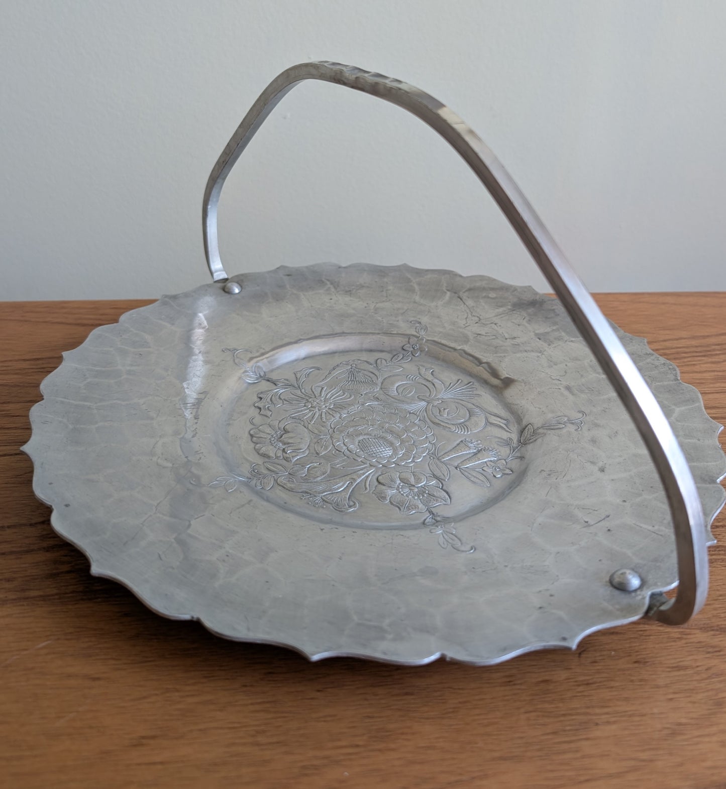 Hand Forged Hammered Aluminum Decorative Tray with Handle