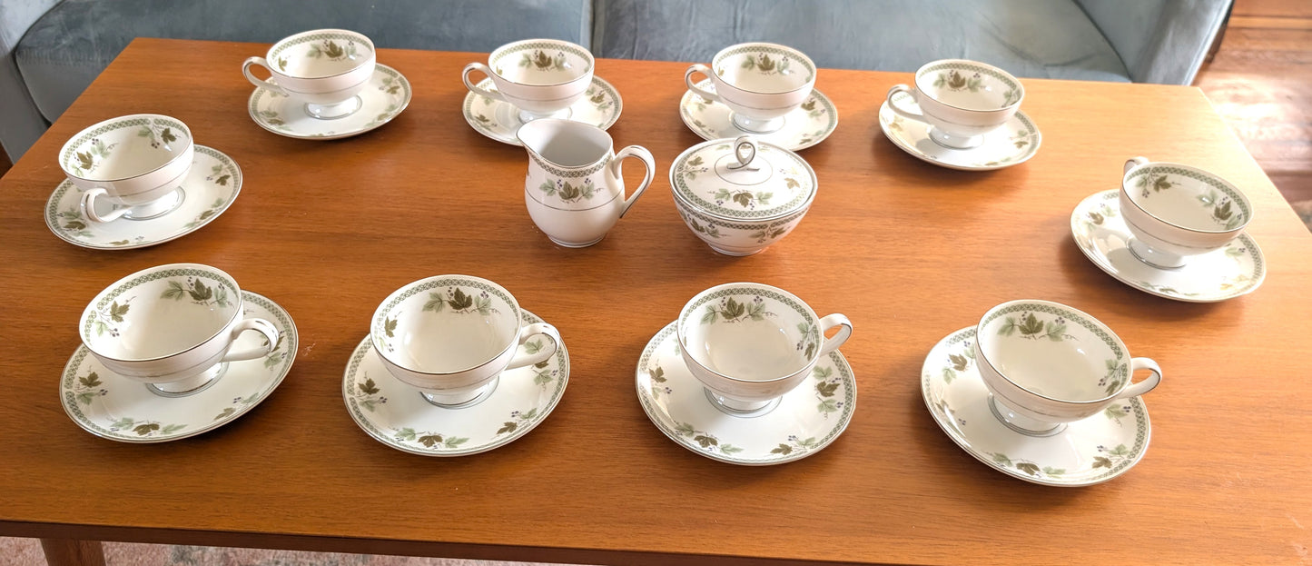 Mikasa Avon Tea Set Service for 10 rn