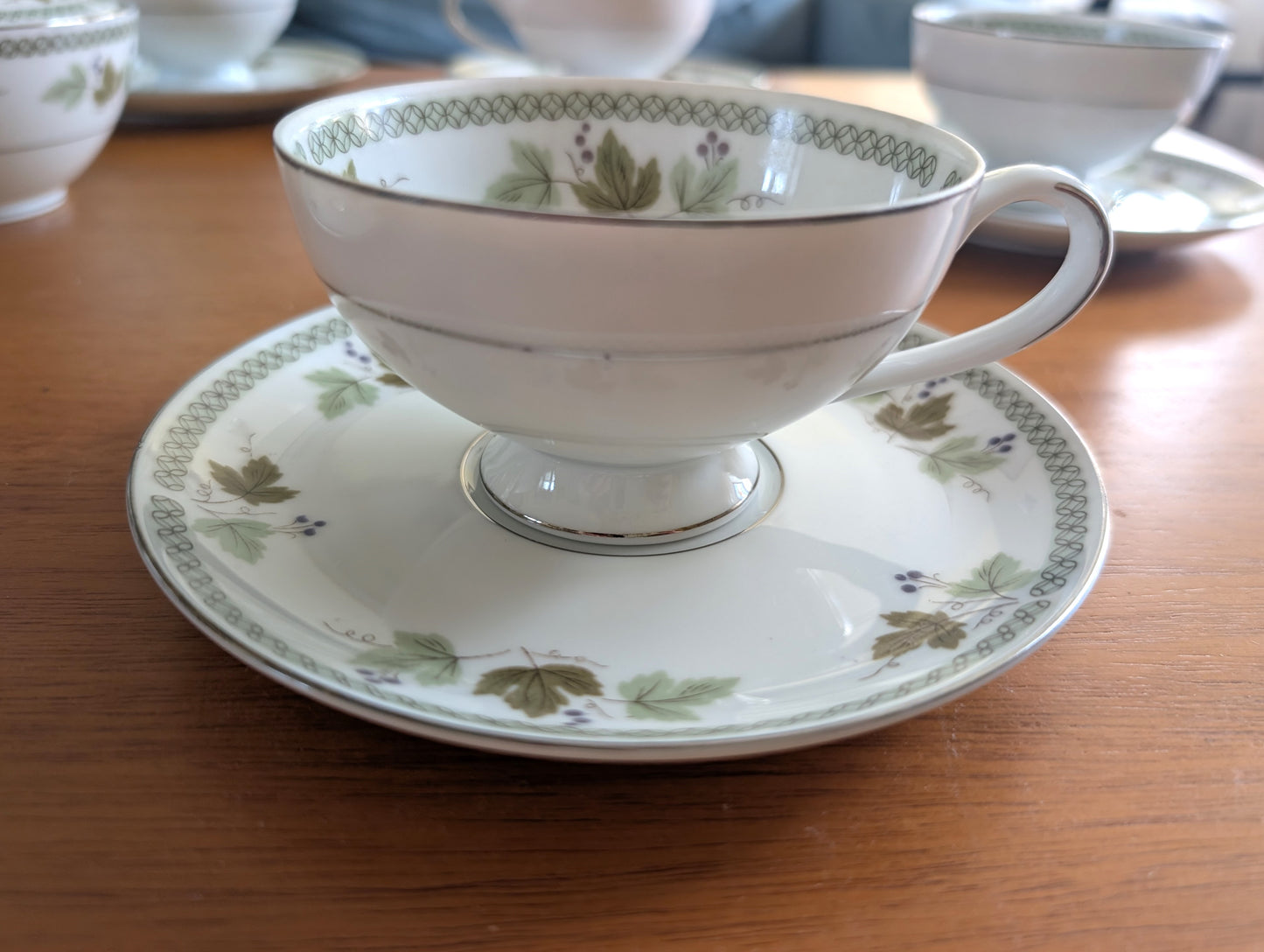 Mikasa Avon Tea Set Service for 10 rn