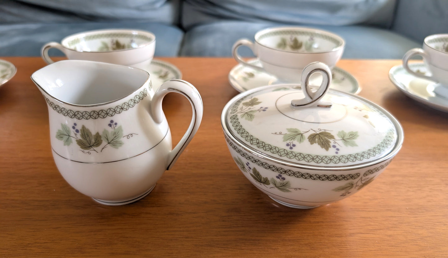 Mikasa Avon Tea Set Service for 10 rn