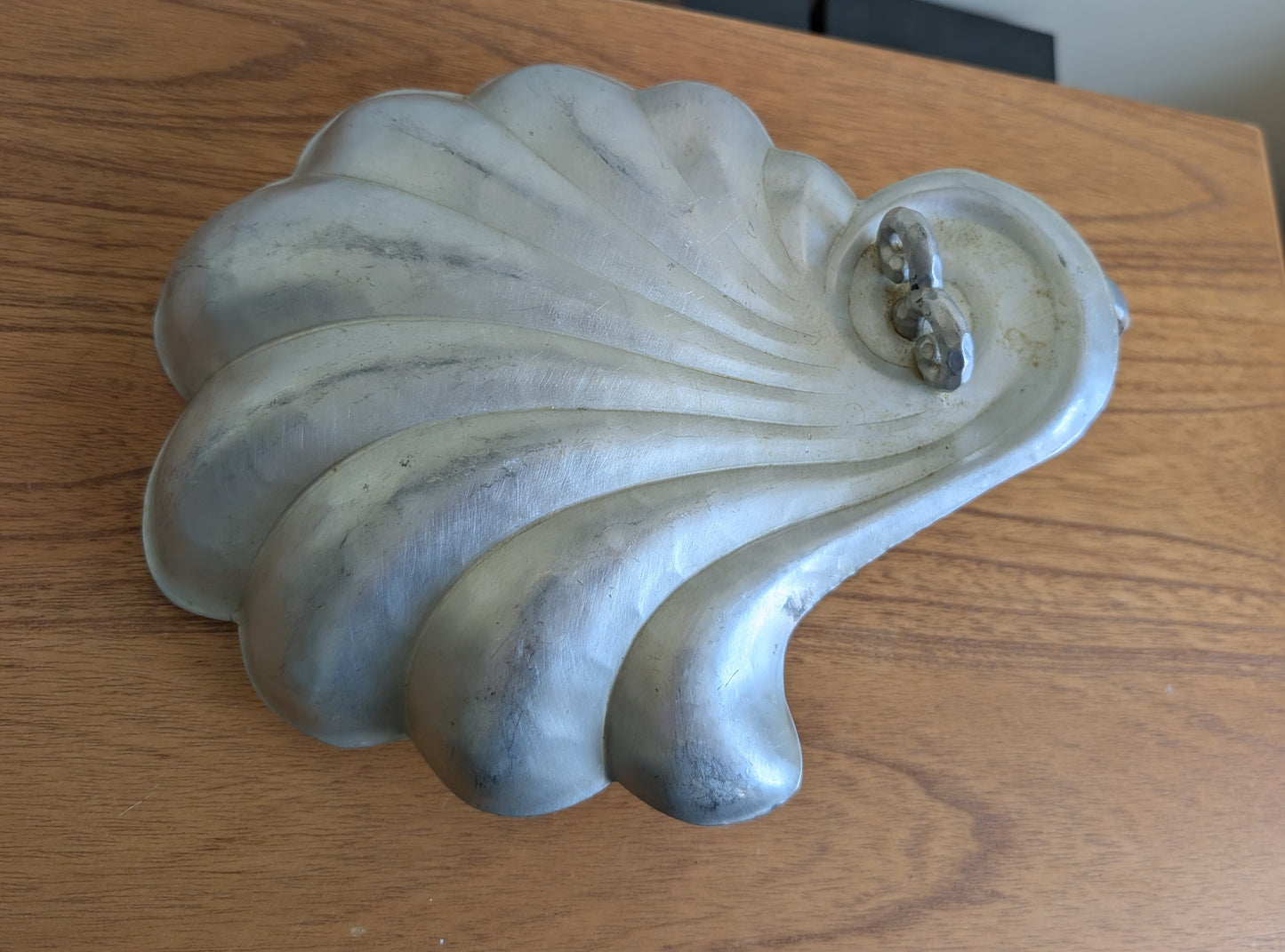 Vintage Scalloped Hammered Aluminum Leaf Dish