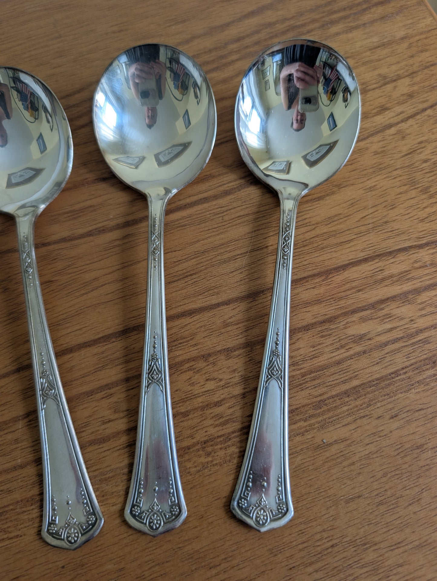 Set of 8 Vintage Silver Plated Soup Spoons