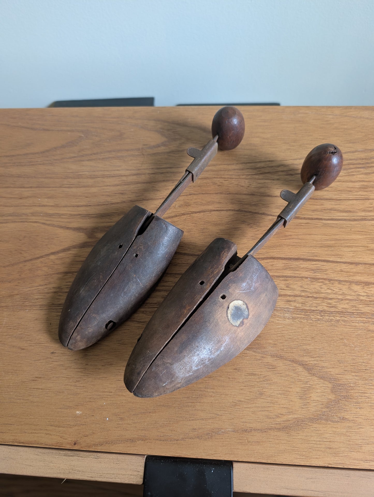 Women's Adjustable Shoe Tree