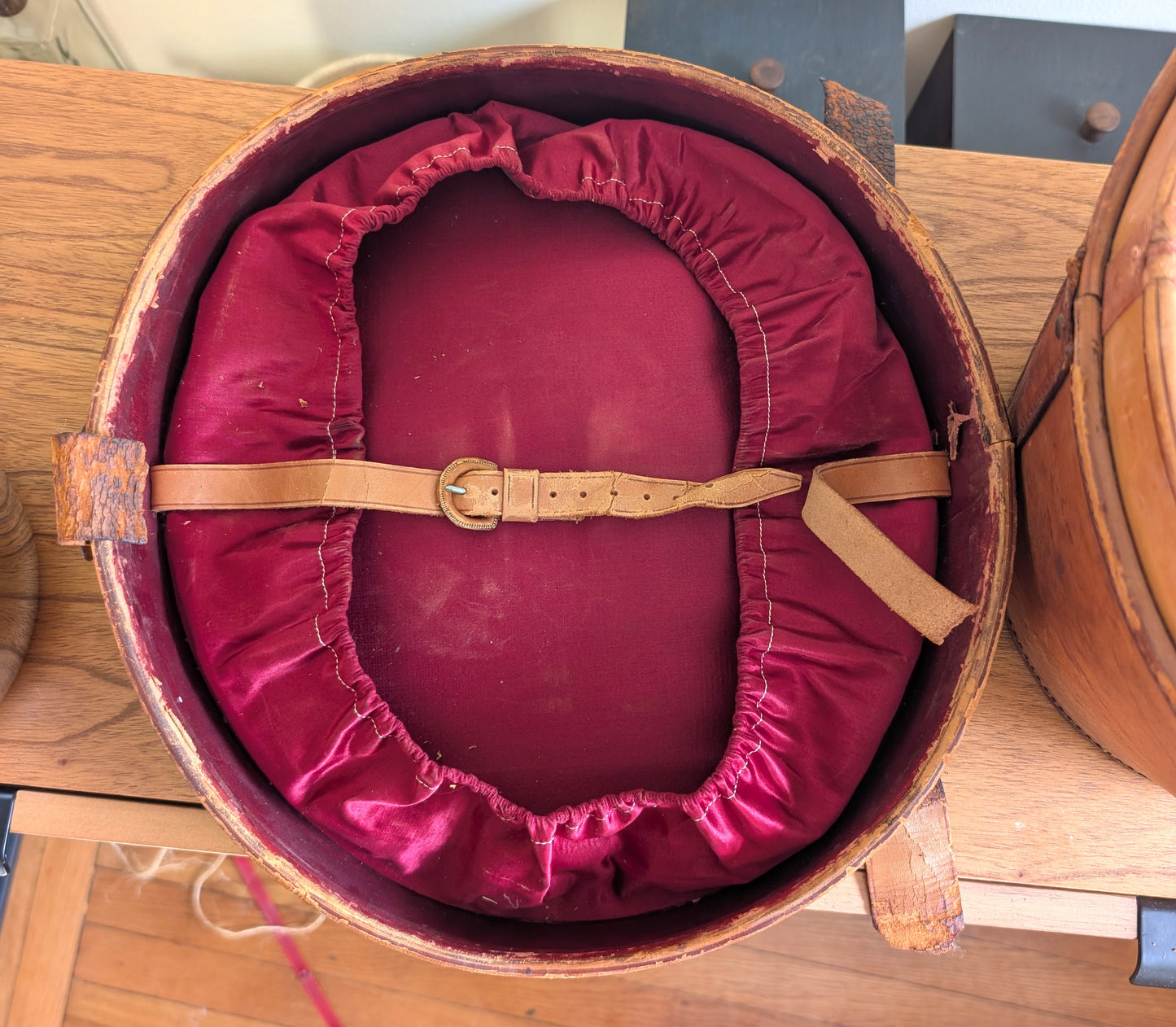 Leather Top Hat Case