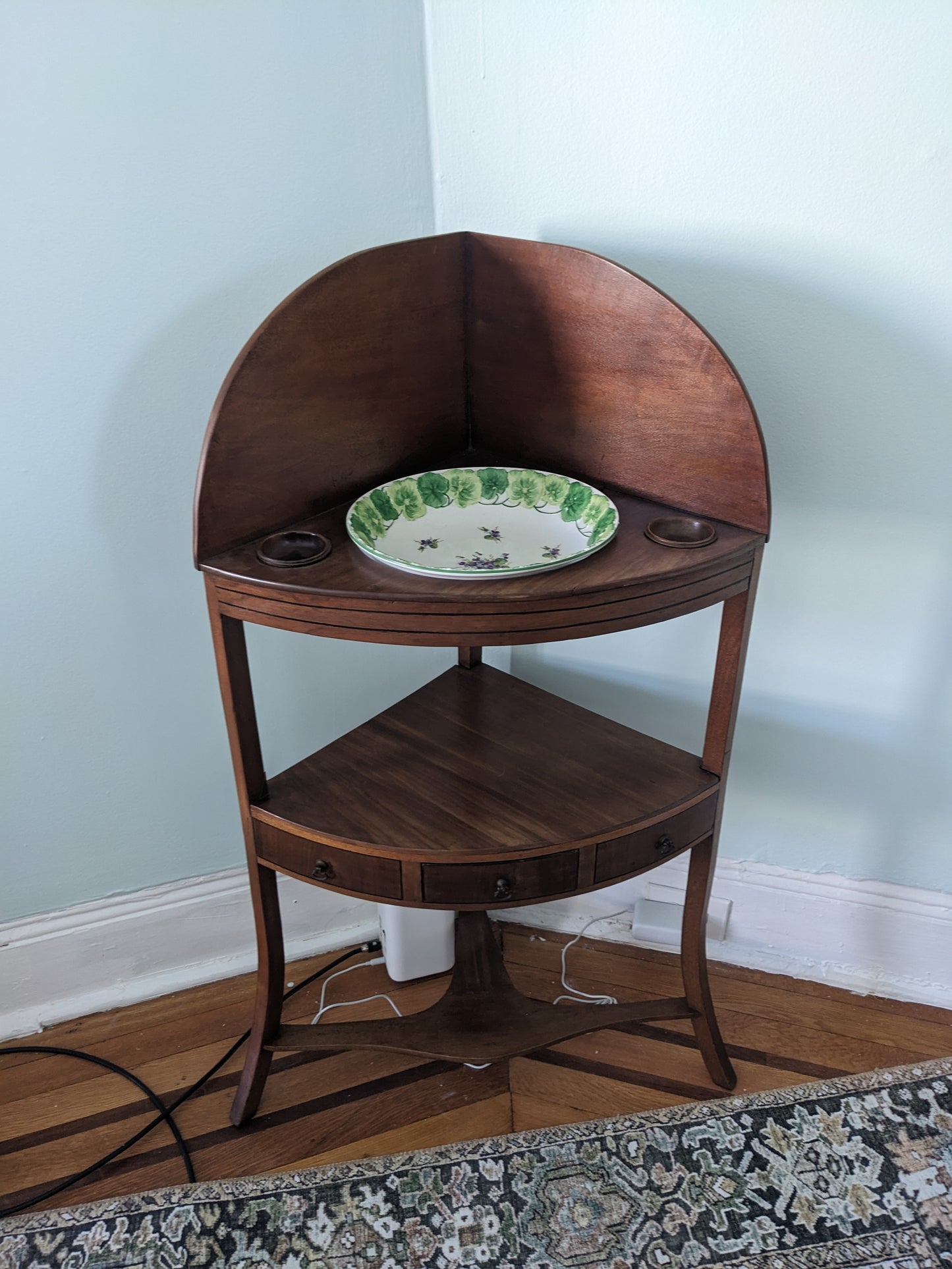 Corner Washbowl Stand