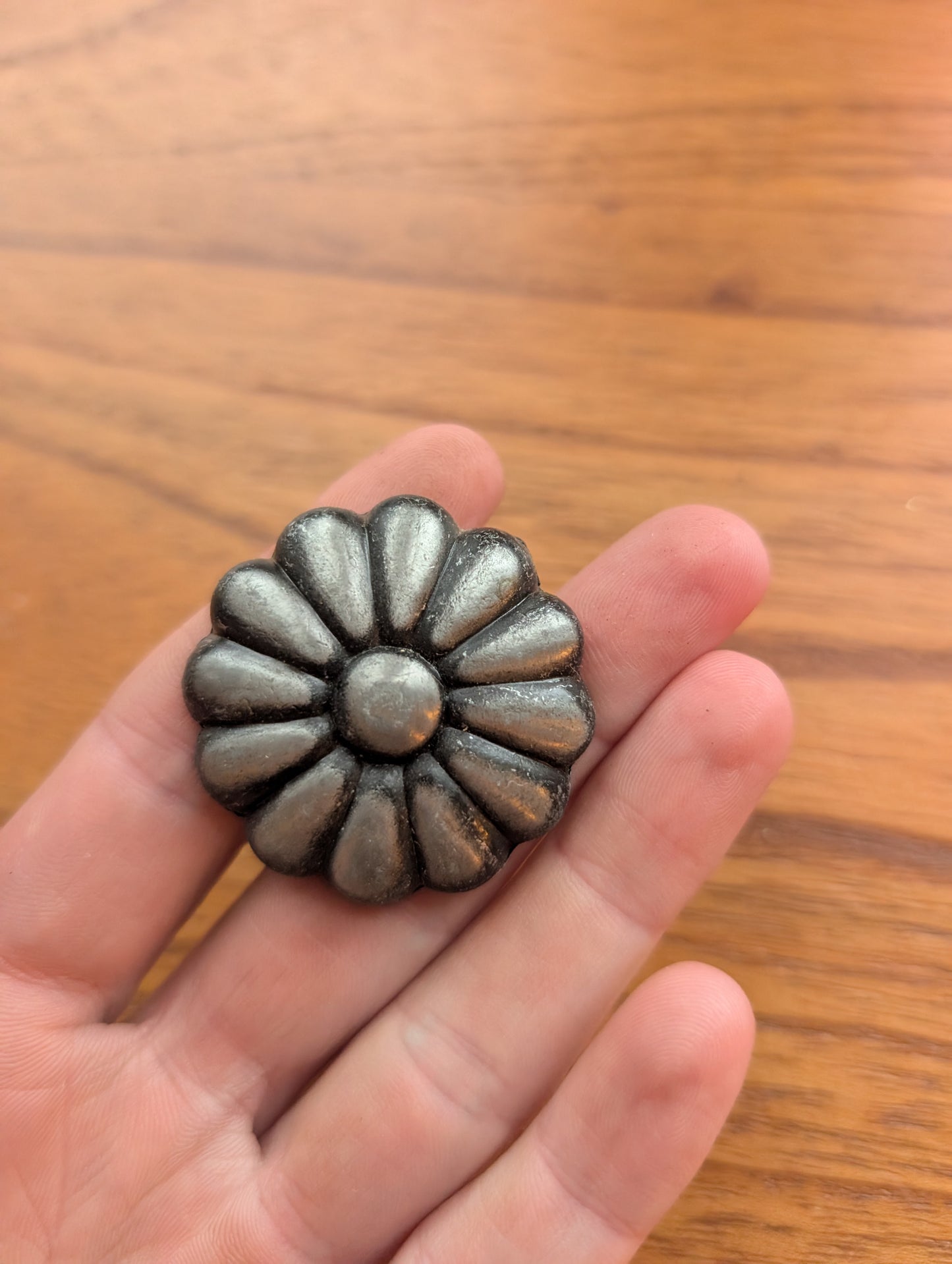 4 Pewter Color Daisy Drawer Pulls