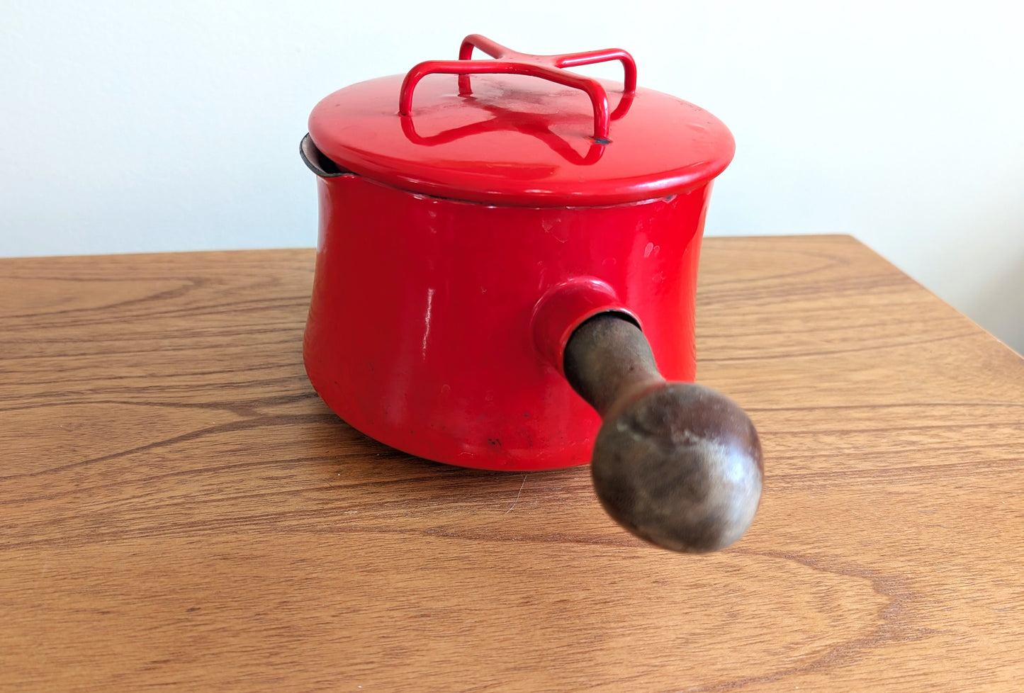 Dansk Kobenstyle Tomato Red 1 Quart Lidded Enamel Pot