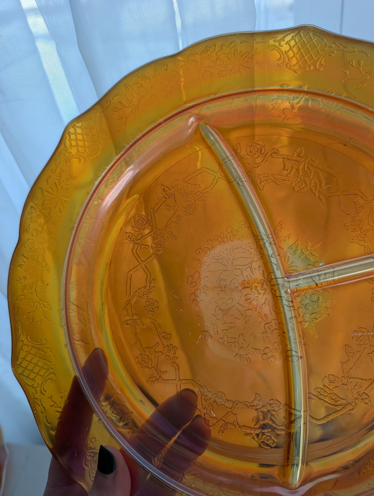 Set of Four Federal Normandie Carnival Glass Divided Dinner Plates