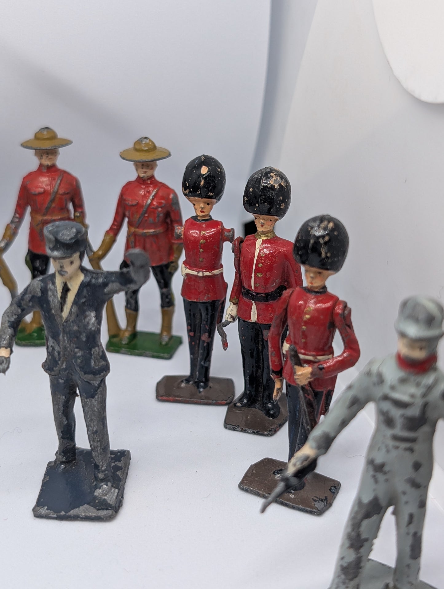 19 Lead Toy Soldier Collection with Plane