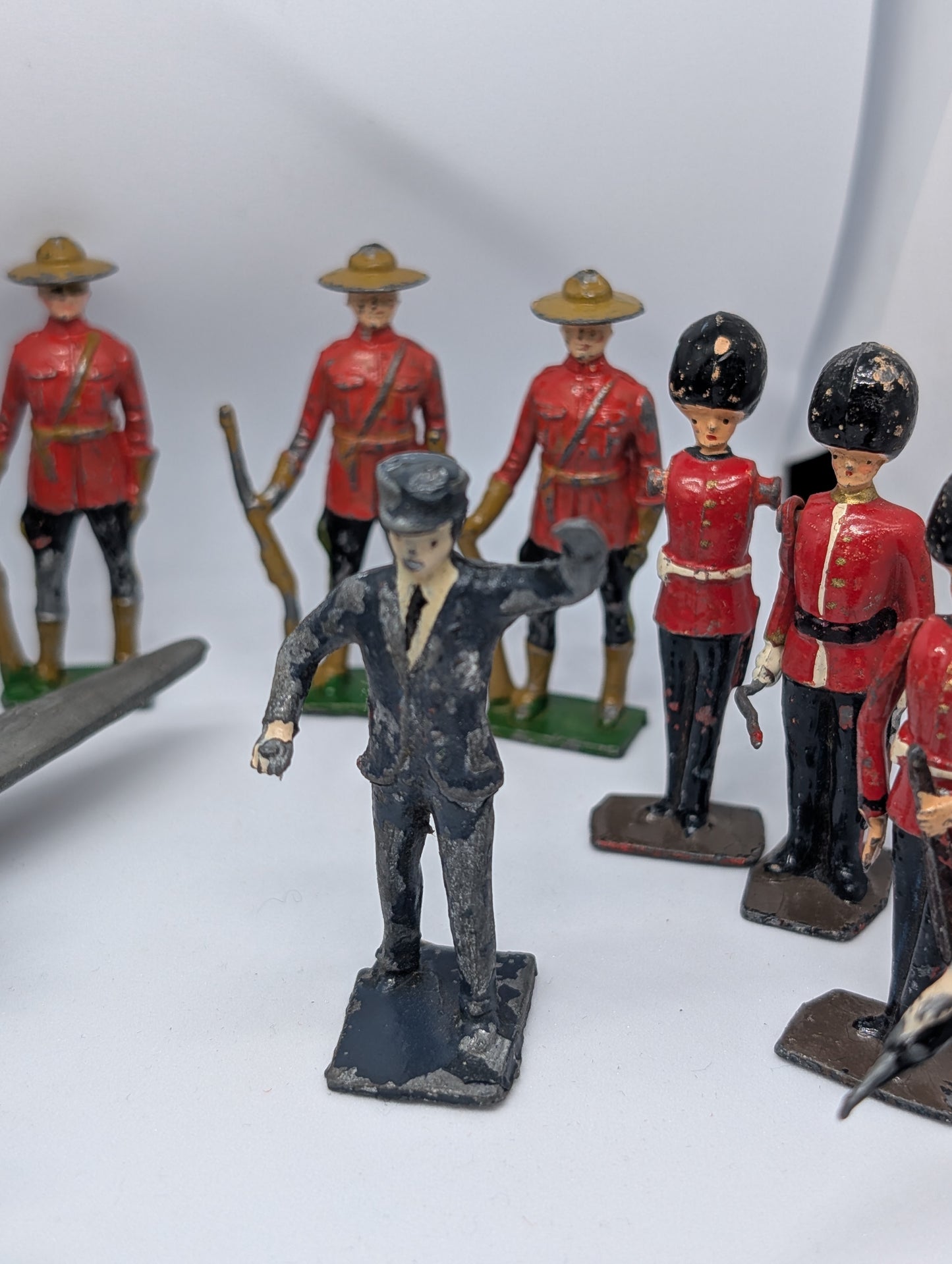 19 Lead Toy Soldier Collection with Plane