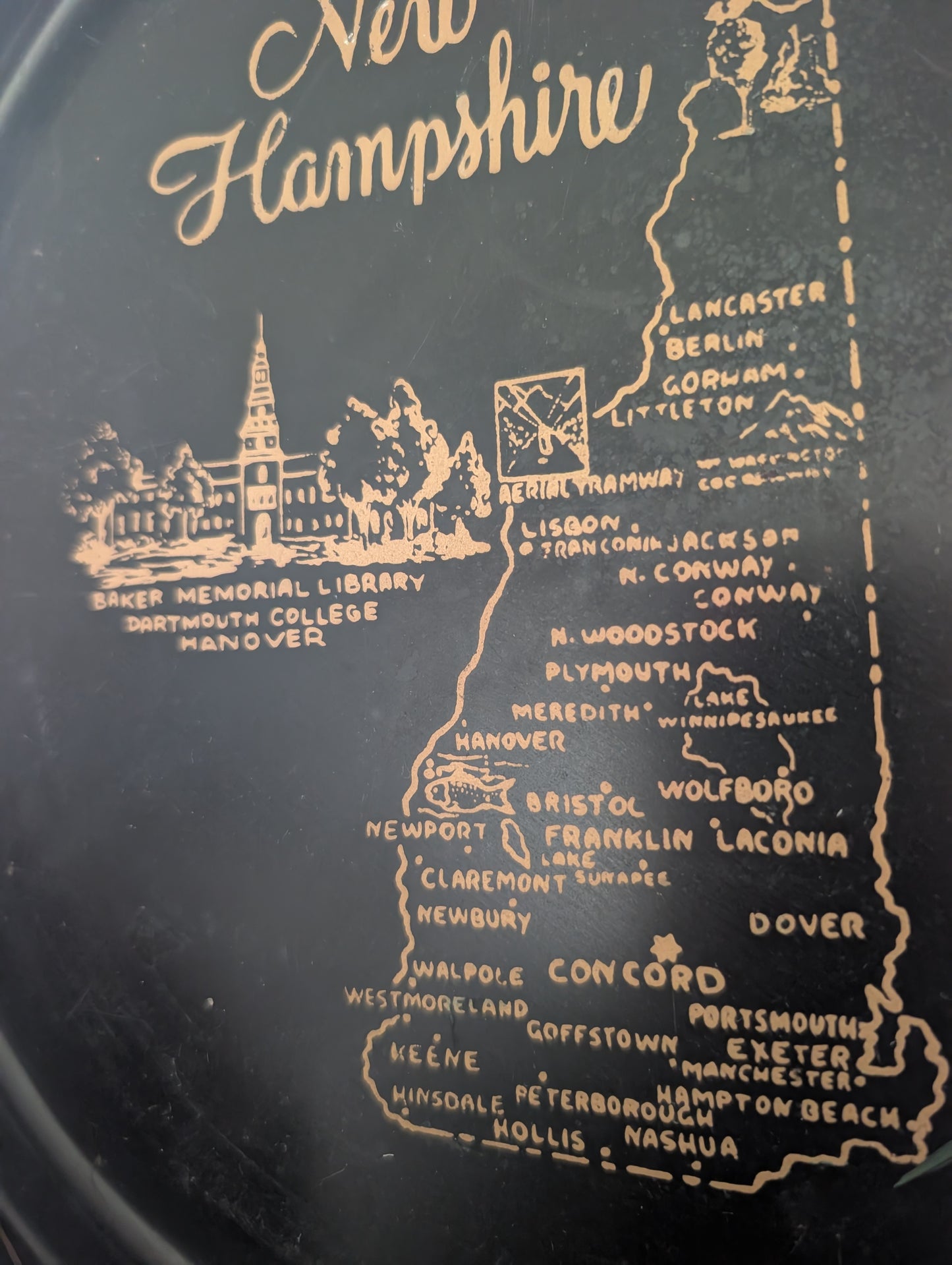 1960s New Hampshire USA State Black Round Metal Vintage Souvenir Serving Tray
