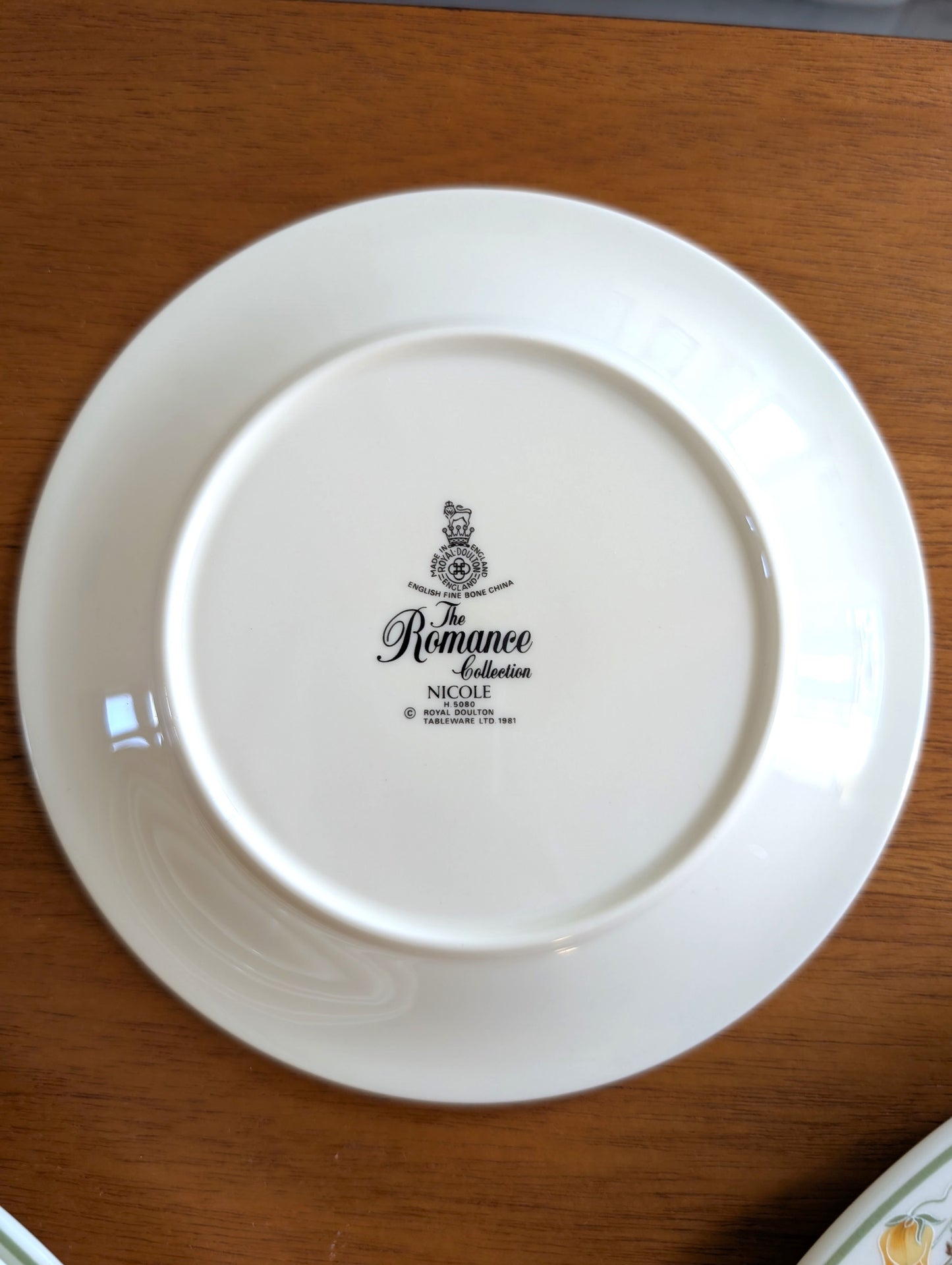 34 Piece Royal Doulton Dinnerware Set