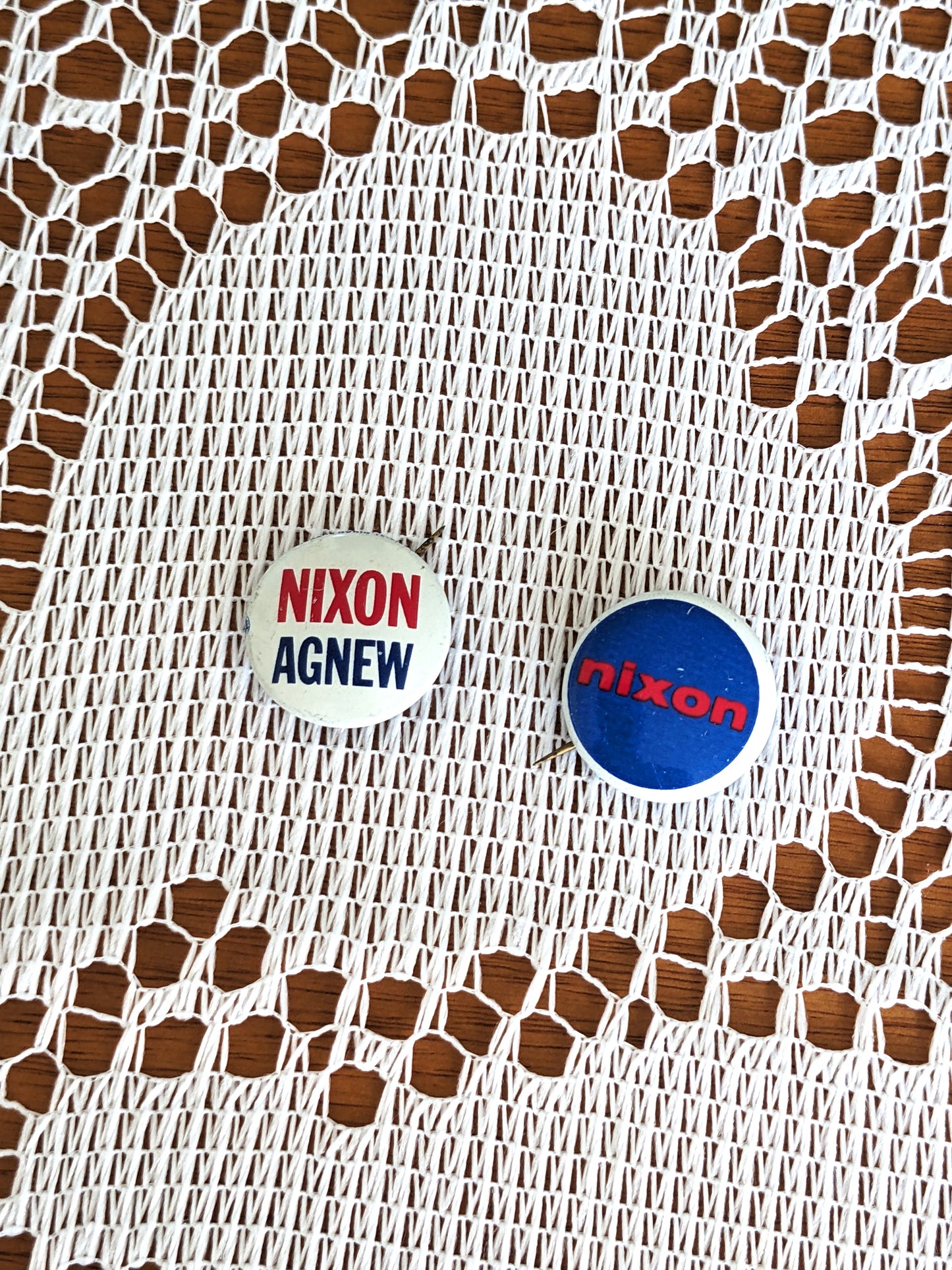 100 Nixon Campaign Pins 1968