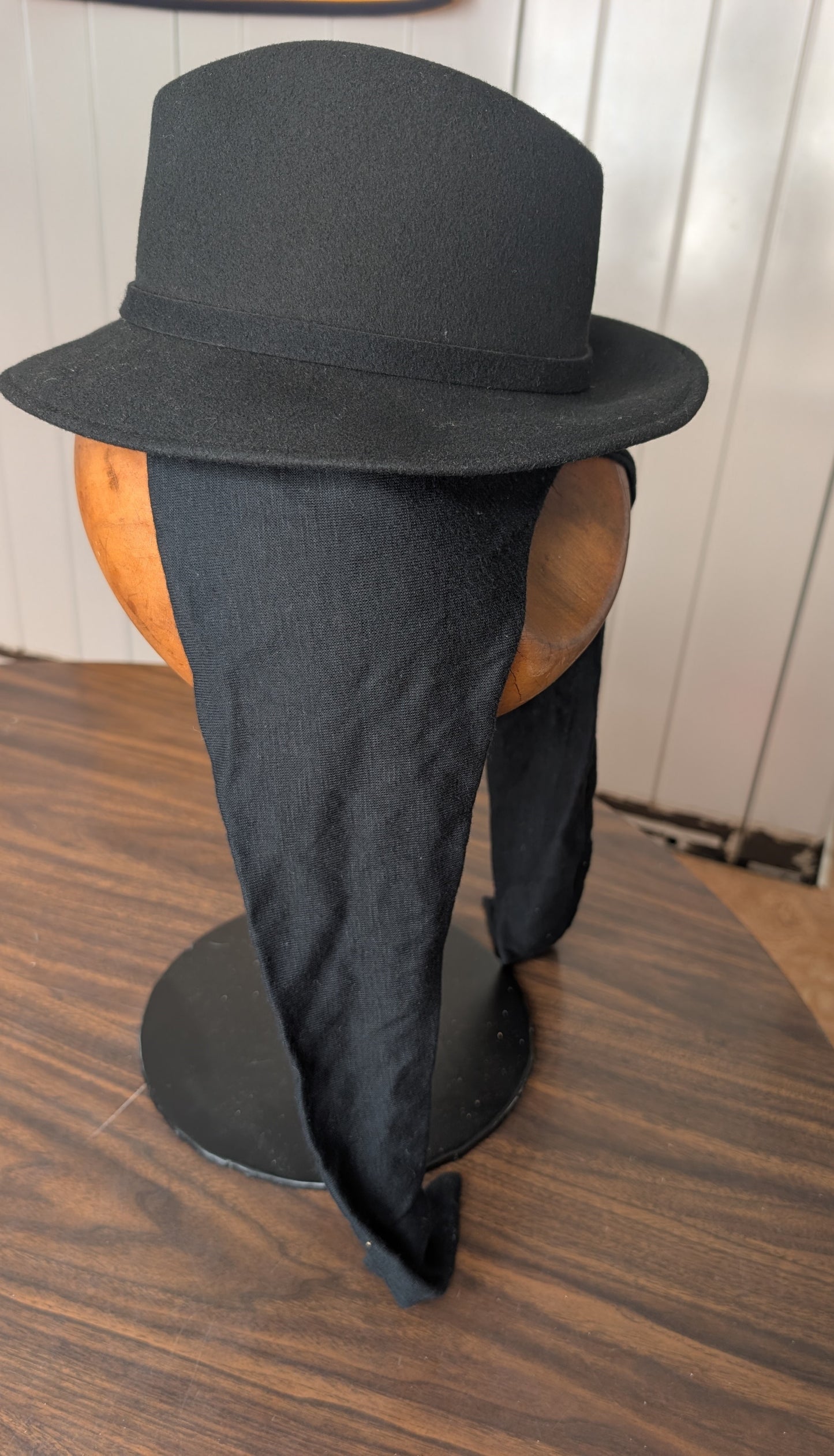 Vintage Wool Peachfelt Black Hat with Scarf in Wilby Hatter Box Lord & Taylor
