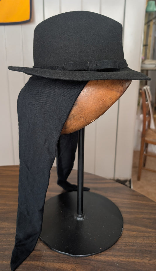Vintage Wool Peachfelt Black Hat with Scarf in Wilby Hatter Box Lord & Taylor