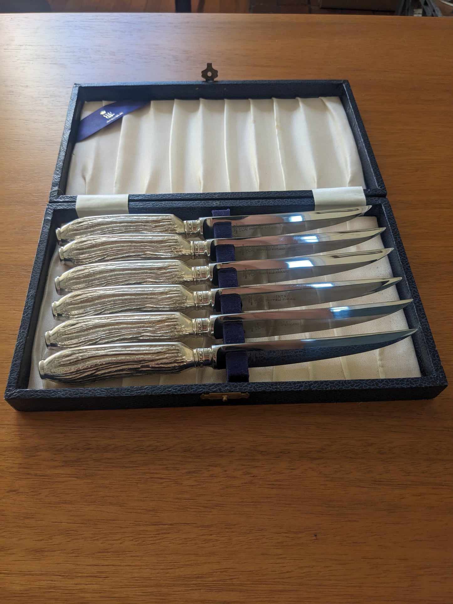 Sheffield Knives in Original Box