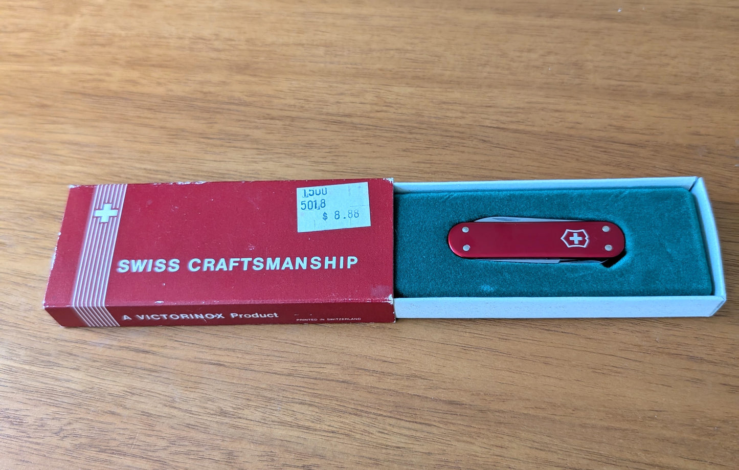 Vintage Victorinox Knife New in Box Swiss Army