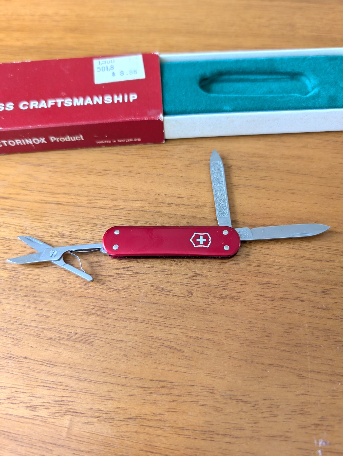 Vintage Victorinox Knife New in Box Swiss Army