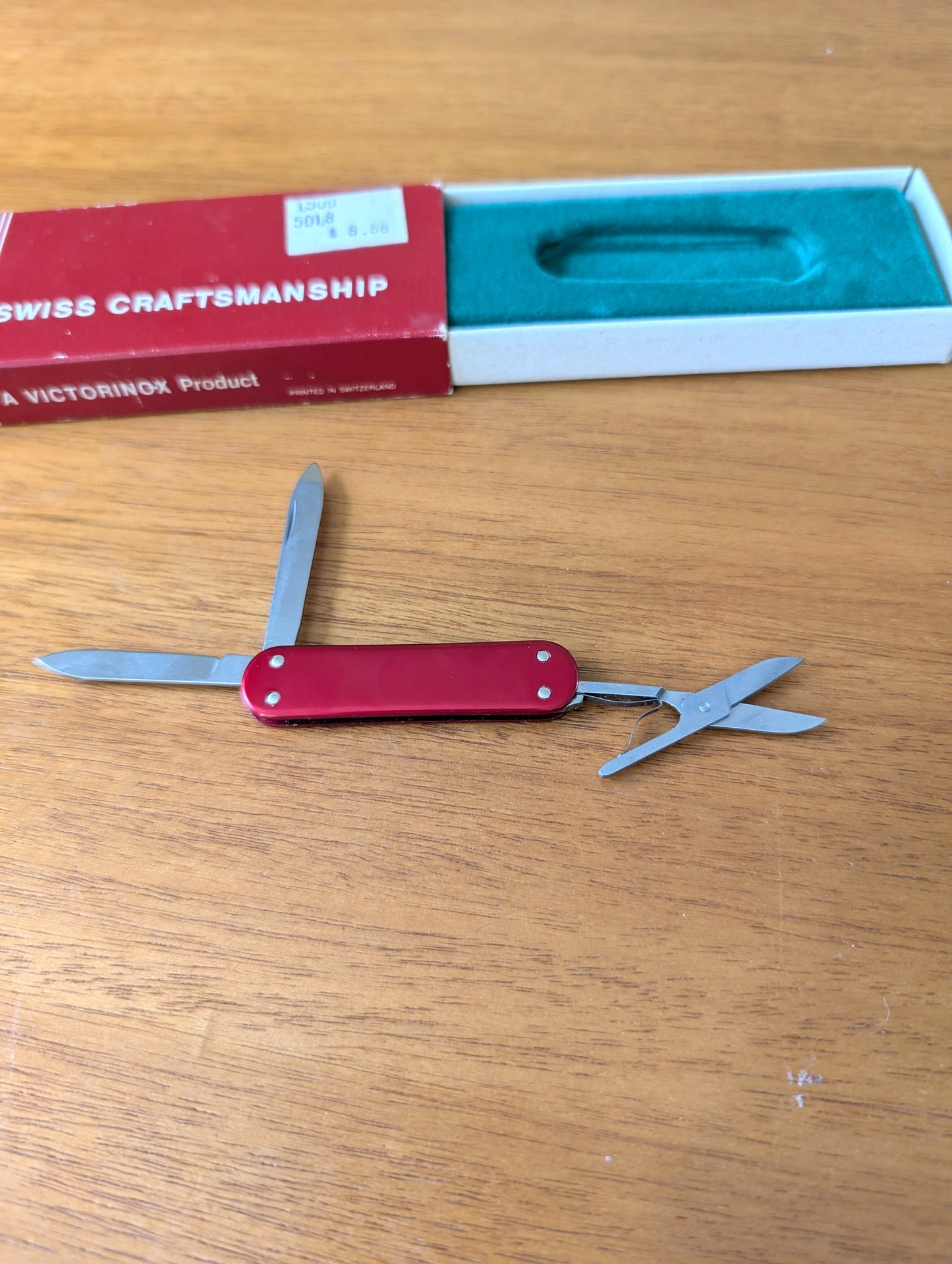 Vintage Victorinox Knife New in Box Swiss Army