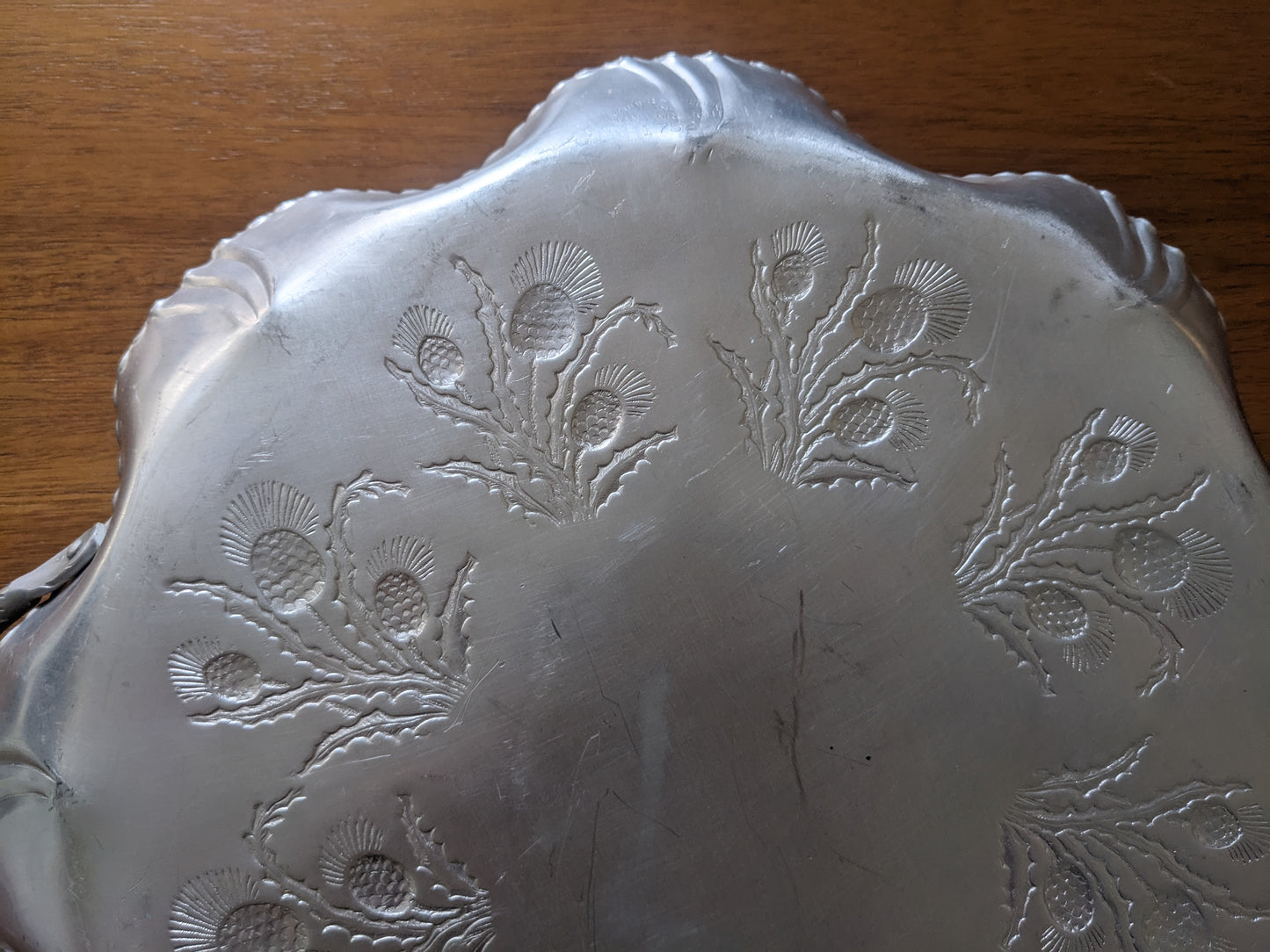 Hammered Aluminum Round Thistle Tray