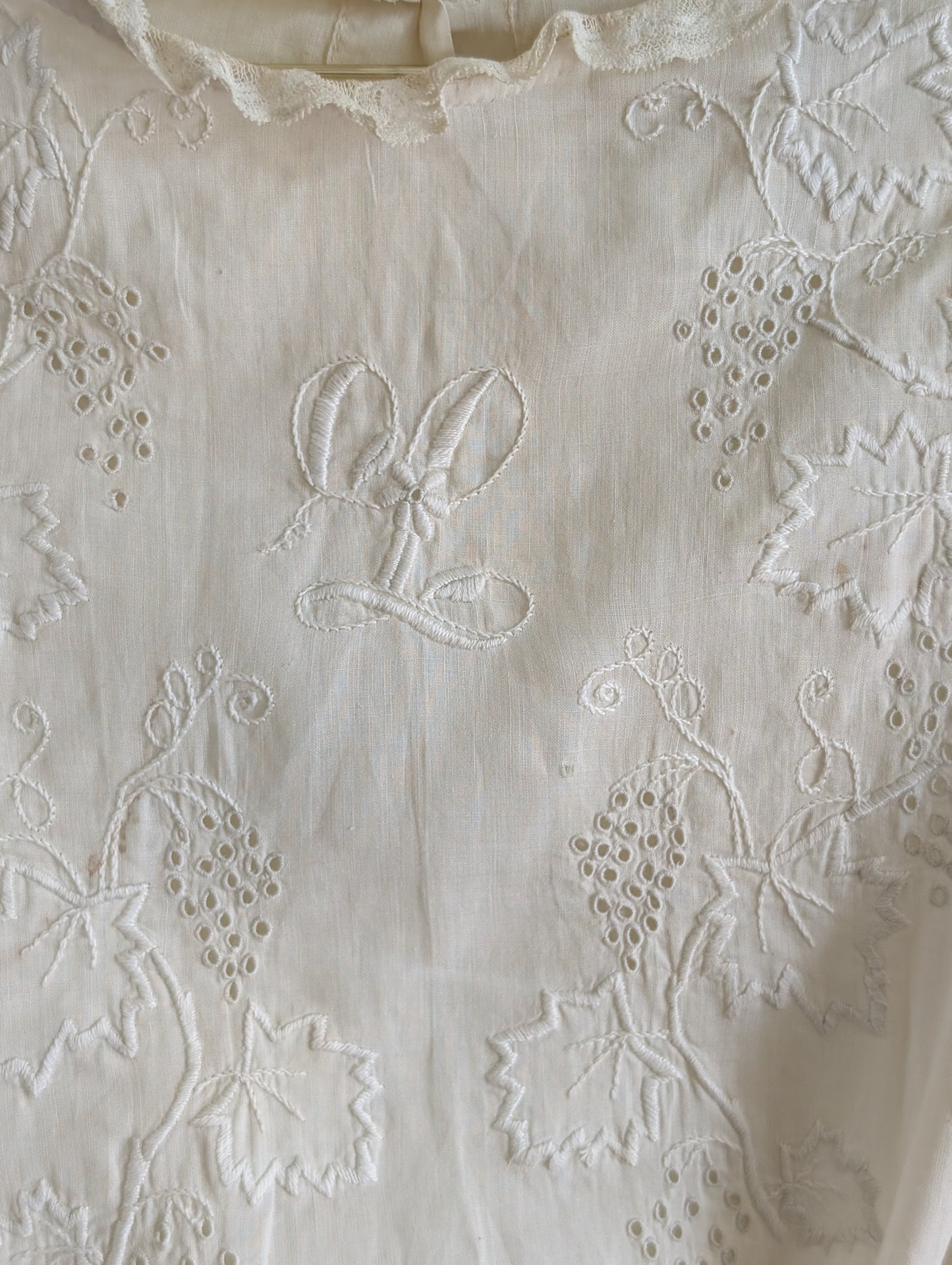Victorian White Cotton Shirt With Embroidery