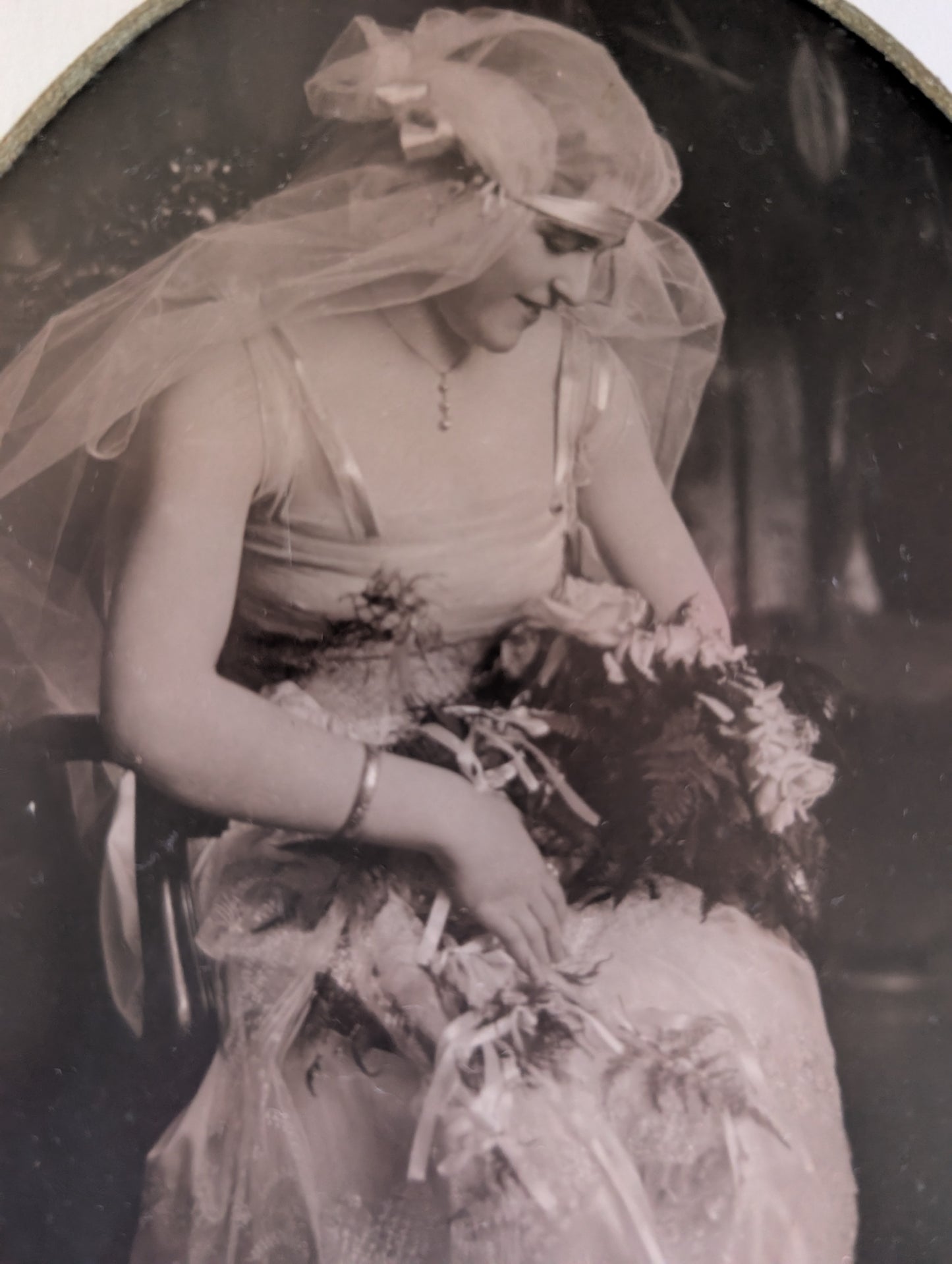 Beautifully Framed 1920s Wedding Portrait Photos Flapper Bride in Gown and Veil