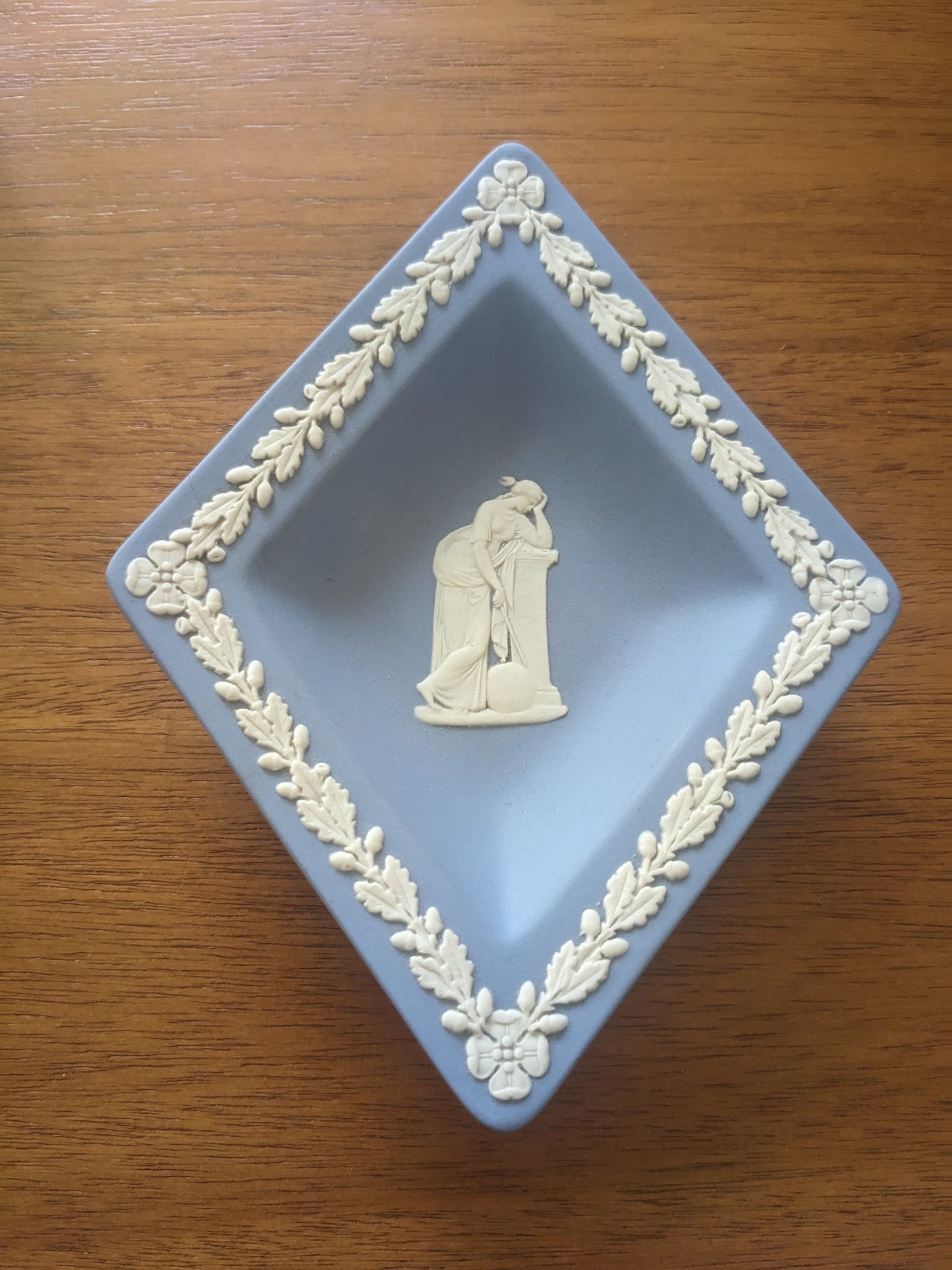 Wedgwood Trinket Bowls Featuring Shakespeare and a Girl Who Is Having a Bad Day Gift