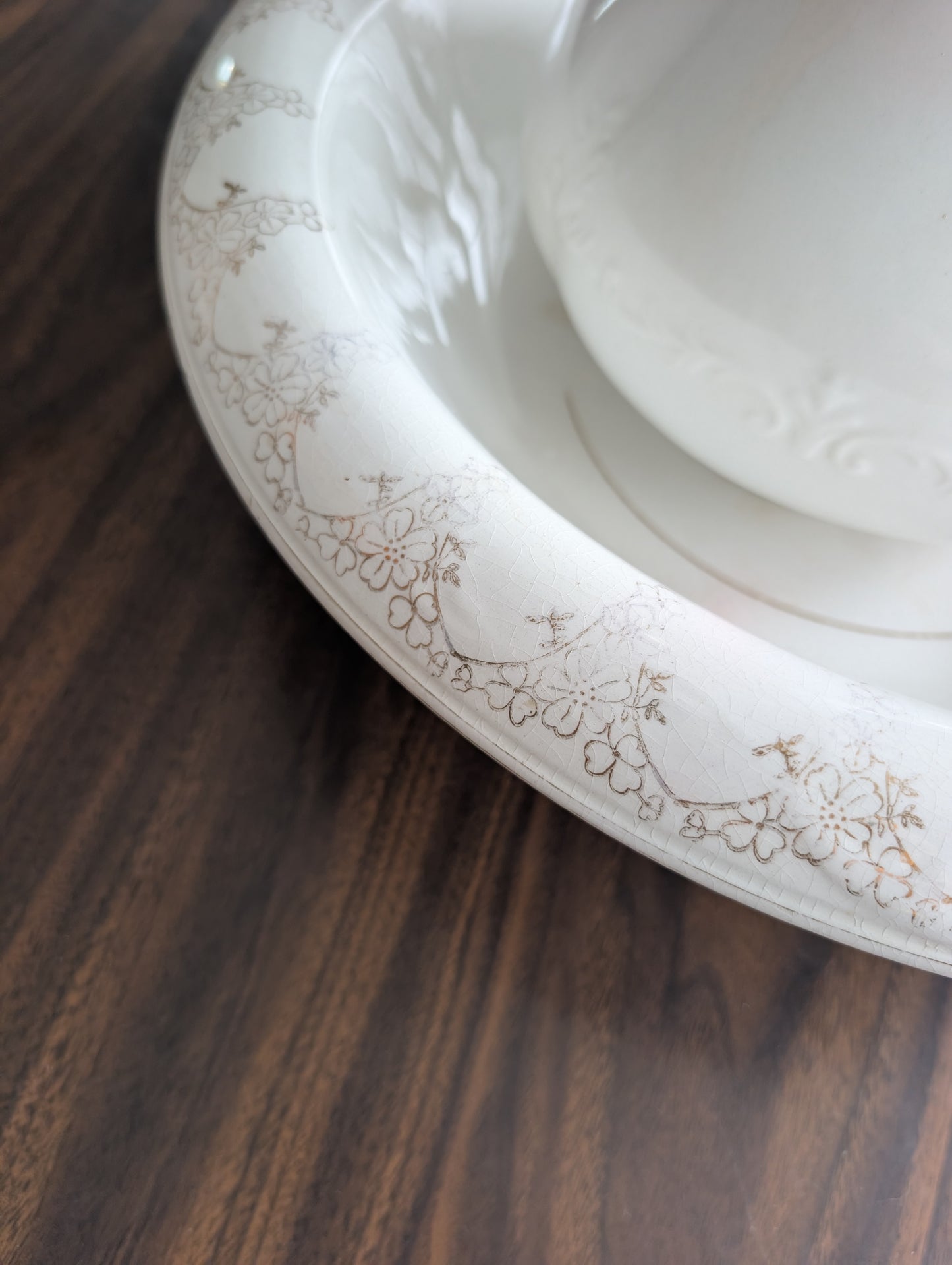 Beautiful White and Gold American 19th Century Ceramic Wash Basin + Pitcher