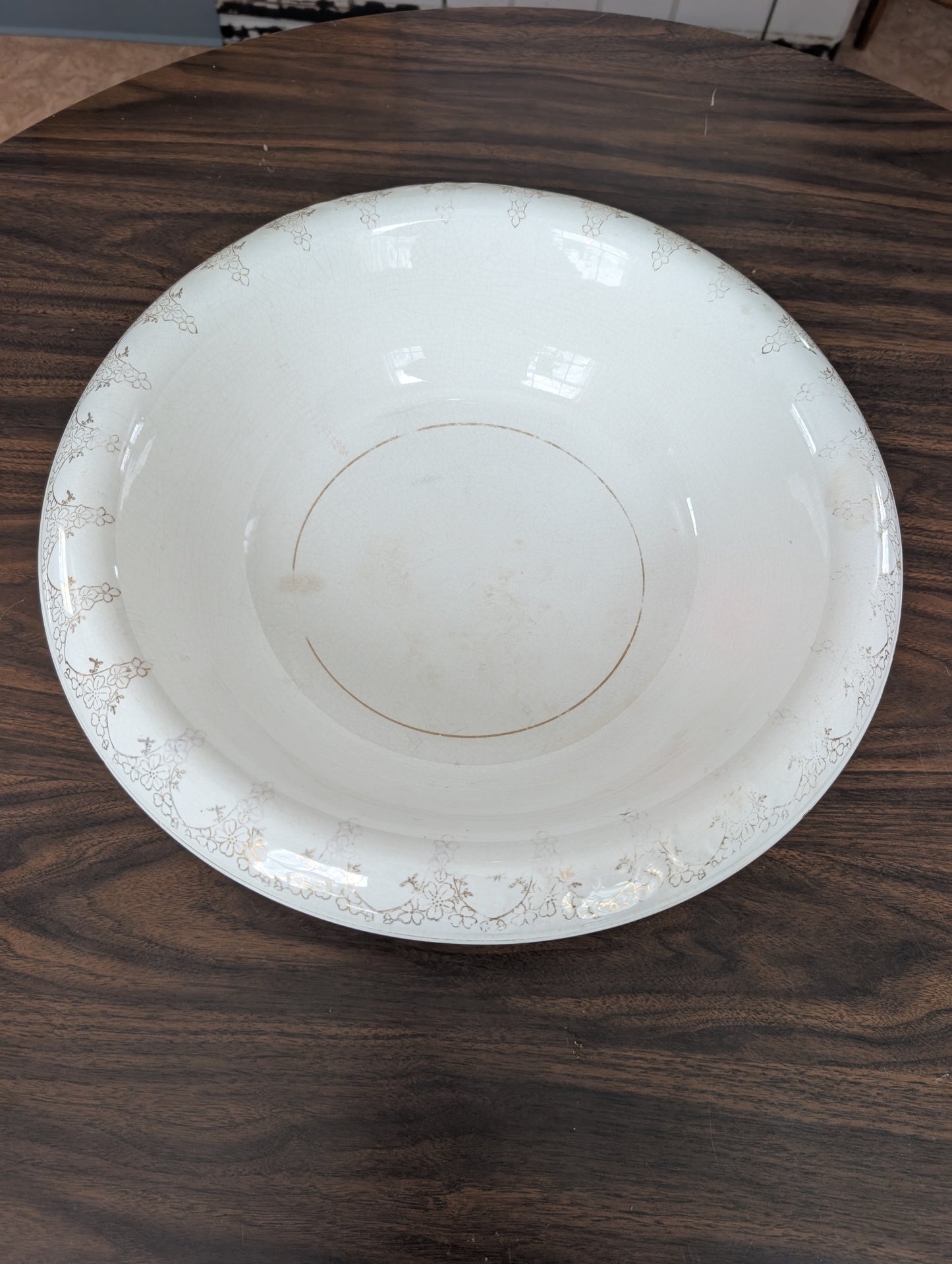 Beautiful White and Gold American 19th Century Ceramic Wash Basin + Pitcher